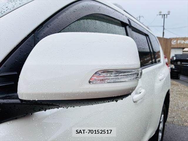 Toyota LAND CRUISER PRADO 2017-05 7724859-26