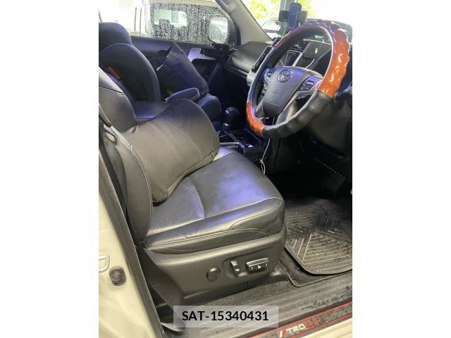 Toyota LAND CRUISER PRADO 2020-08 7724831-14