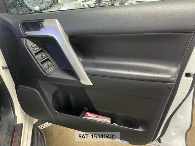 Toyota LAND CRUISER PRADO 2020-08 7724831-16