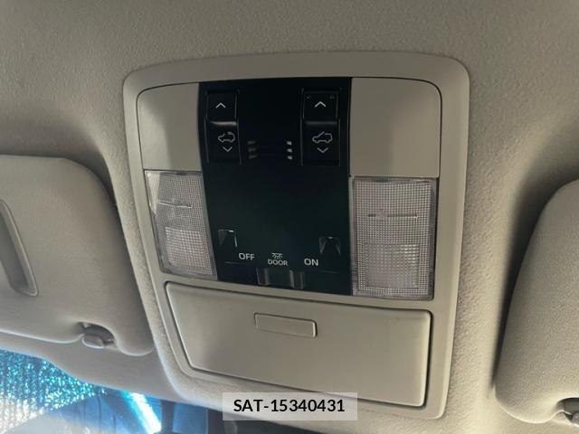Toyota LAND CRUISER PRADO 2020-08 7724831-23