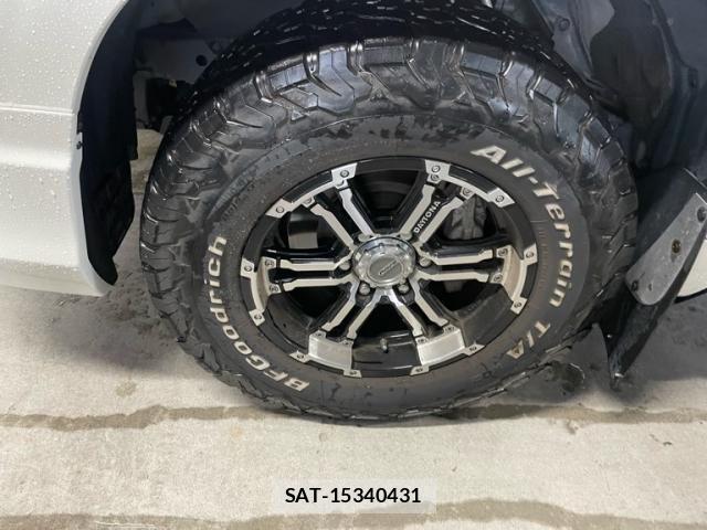 Toyota LAND CRUISER PRADO 2020-08 7724831-2