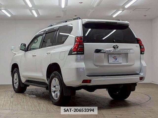 Toyota LAND CRUISER PRADO 2020-03 7724857-16