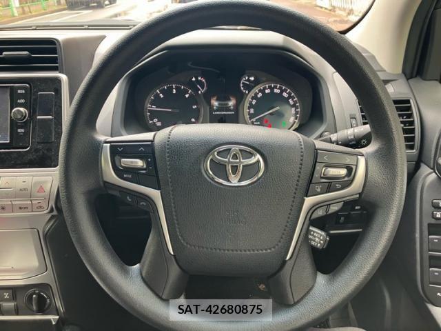 Toyota LAND CRUISER PRADO 2018-09 7724854-14