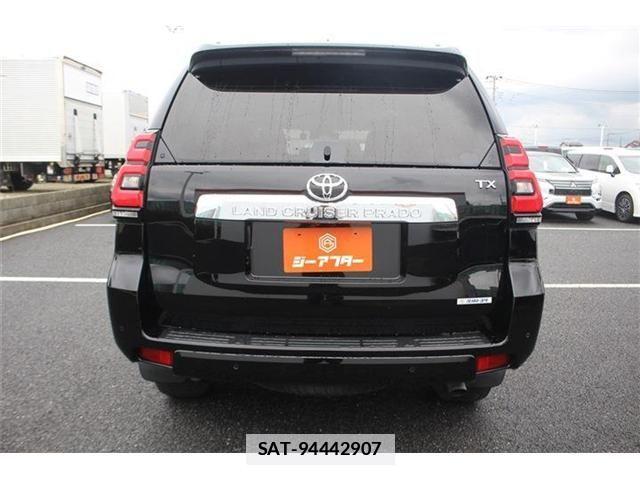 Toyota LAND CRUISER PRADO 2018-05 7724825-14