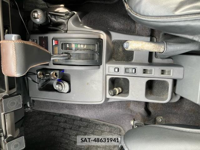 Toyota LAND CRUISER PRADO 1991-05 7724881-19