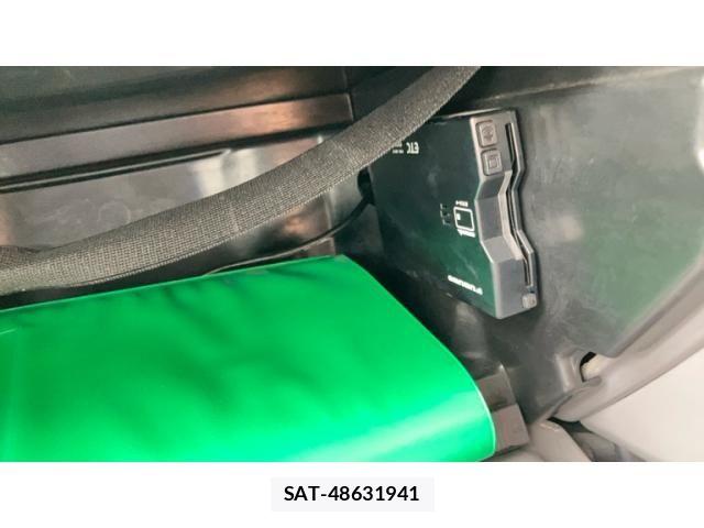 Toyota LAND CRUISER PRADO 1991-05 7724881-24