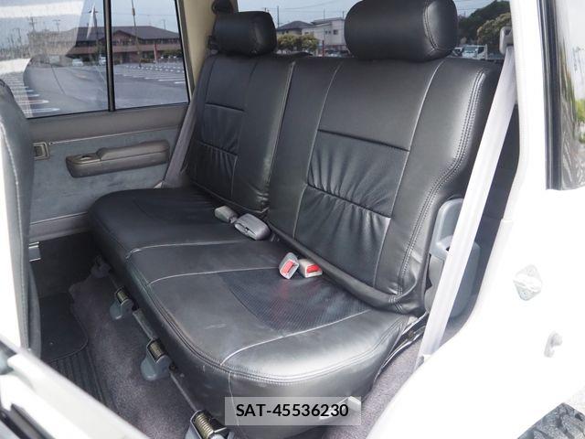 Toyota LAND CRUISER PRADO 1993-11 7724867-19