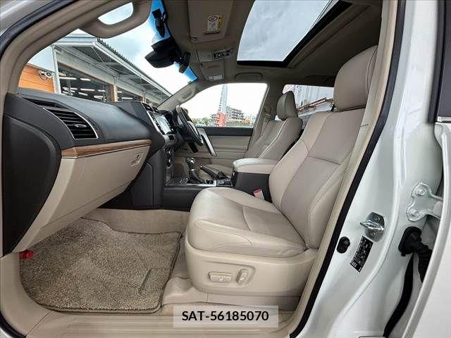 Toyota LAND CRUISER PRADO 2024-01 7724799-16