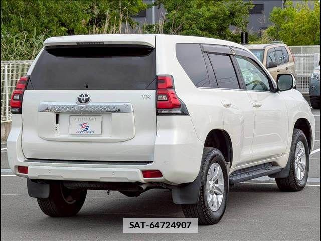 Toyota LAND CRUISER PRADO 2018-08 7786222-16