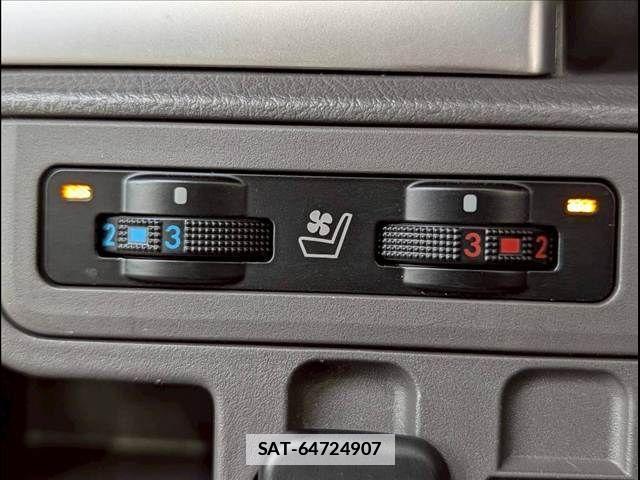 Toyota LAND CRUISER PRADO 2018-08 7786222-7