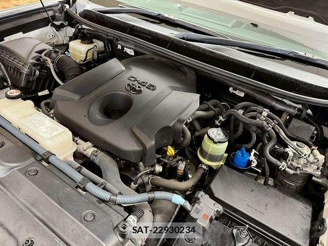 Toyota LAND CRUISER PRADO 2017-03 7786206-17
