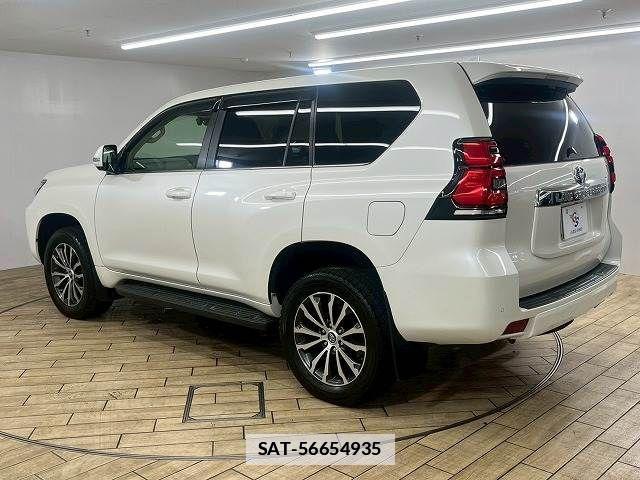 Toyota LAND CRUISER PRADO 2018-01 7786255-15