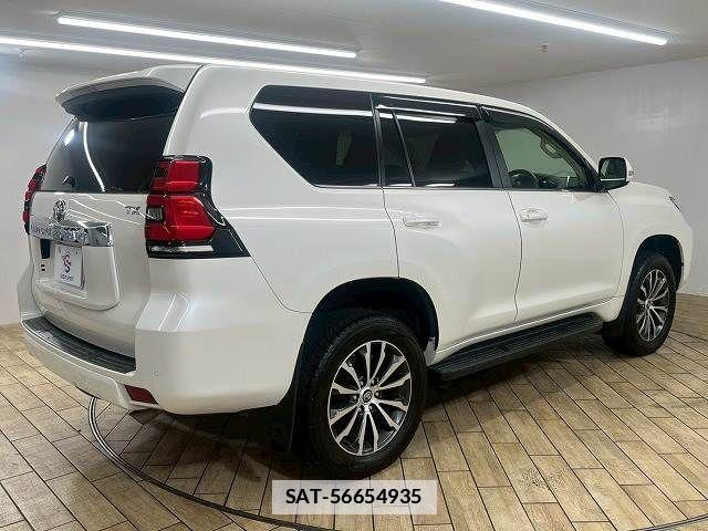 Toyota LAND CRUISER PRADO 2018-01 7786255-16