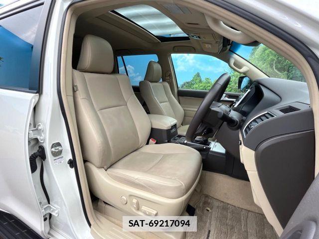 Toyota LAND CRUISER PRADO 2023-02 316596-6