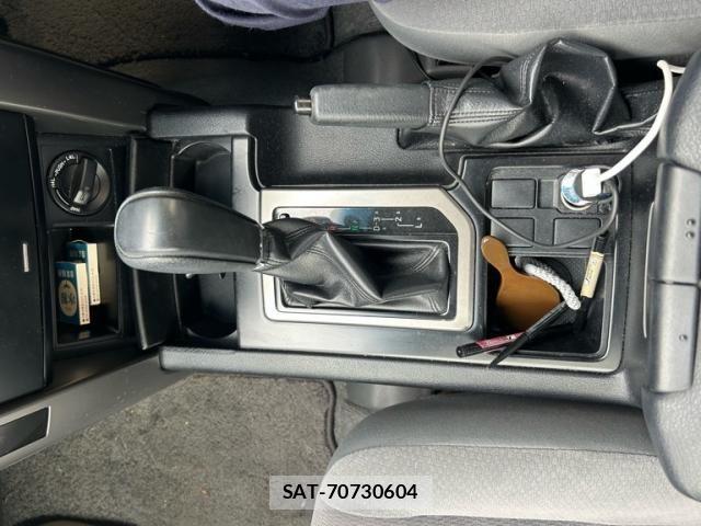 Toyota LAND CRUISER PRADO 2009-11 7877198-26