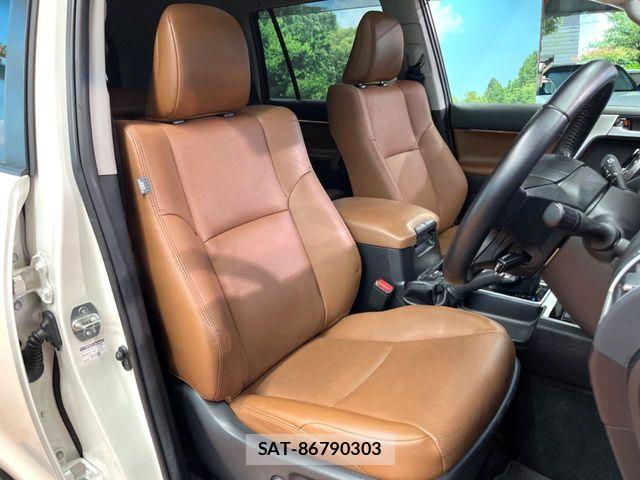 Toyota LAND CRUISER PRADO 2022-05 7877181-10