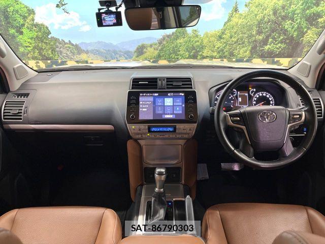 Toyota LAND CRUISER PRADO 2022-05 7877181-1