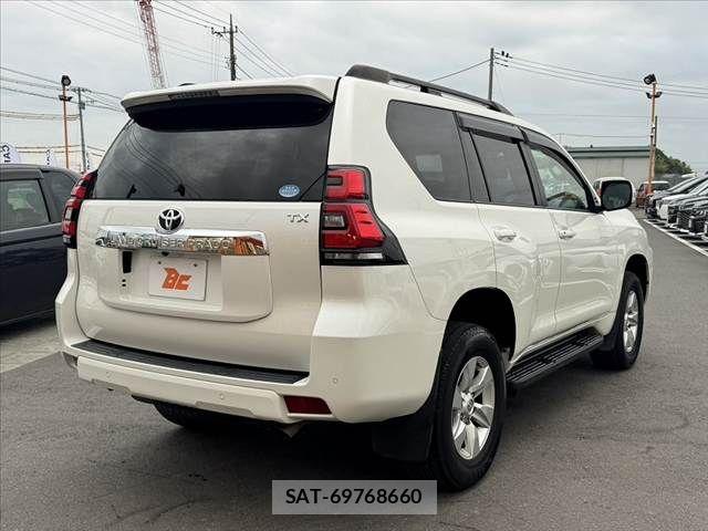 Toyota LAND CRUISER PRADO 2018-04 7877191-14