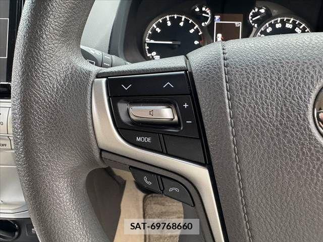 Toyota LAND CRUISER PRADO 2018-04 7877191-20