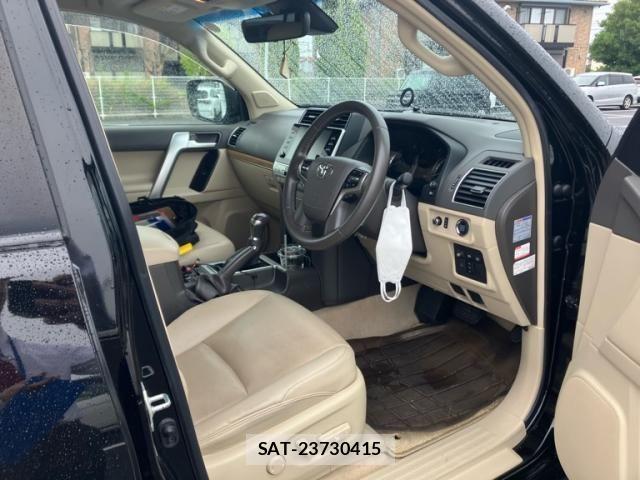 Toyota LAND CRUISER PRADO 2022-08 7877179-11