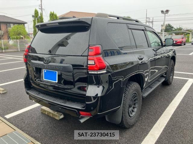 Toyota LAND CRUISER PRADO 2022-08 7877179-4
