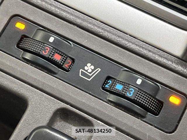 Toyota LAND CRUISER PRADO 2023-02 7877182-4