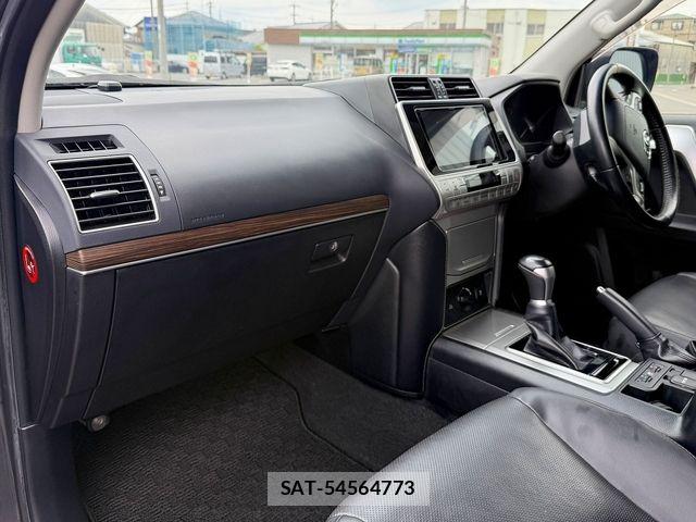 Toyota LAND CRUISER PRADO 2020-06 7877178-2