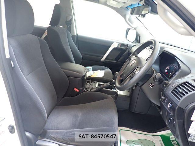 Toyota LAND CRUISER PRADO 2018-03 7877188-20