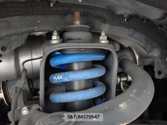 Toyota LAND CRUISER PRADO 2018-03 7877188-24