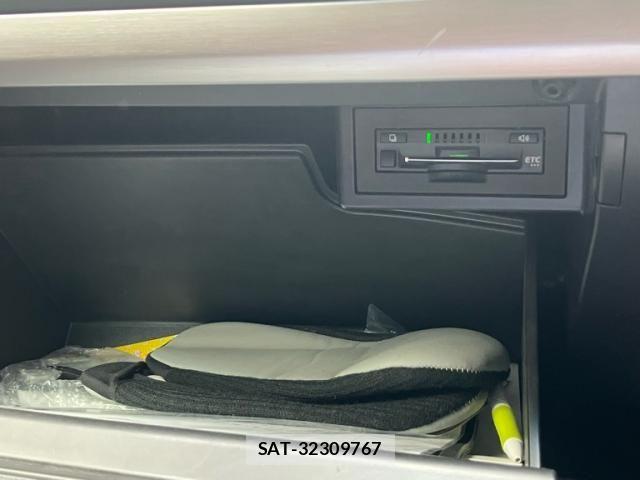 Toyota LAND CRUISER PRADO 2021-07 7902814-19