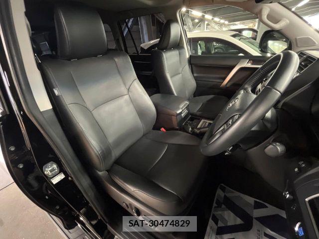 Toyota LAND CRUISER PRADO 2023-06 7902811-7