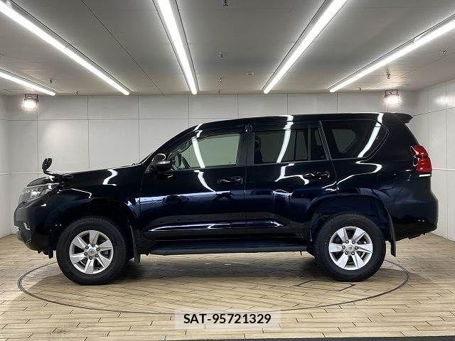 Toyota LAND CRUISER PRADO 2021-09 7962307-16
