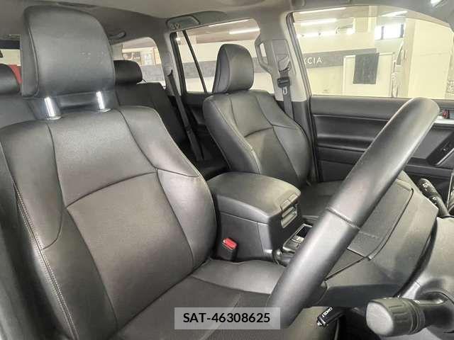 Toyota LAND CRUISER PRADO 2020-04 7962295-15