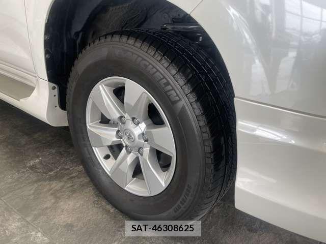 Toyota LAND CRUISER PRADO 2020-04 7962295-7