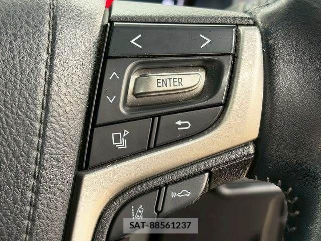 Toyota LAND CRUISER PRADO 2018-03 7962309-10