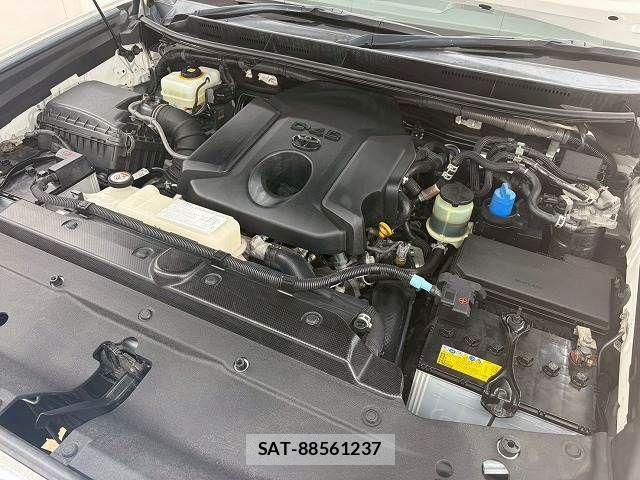 Toyota LAND CRUISER PRADO 2018-03 7962309-17