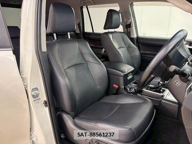 Toyota LAND CRUISER PRADO 2018-03 7962309-4