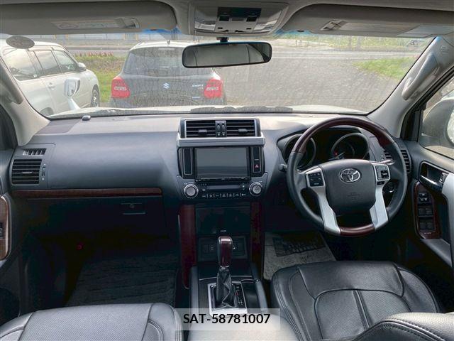 Toyota LAND CRUISER PRADO 2017-02 7979682-17