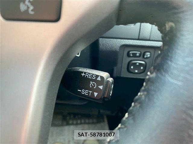 Toyota LAND CRUISER PRADO 2017-02 7979682-21