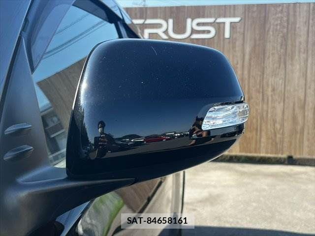 Toyota LAND CRUISER PRADO 2015-06 7979680-24