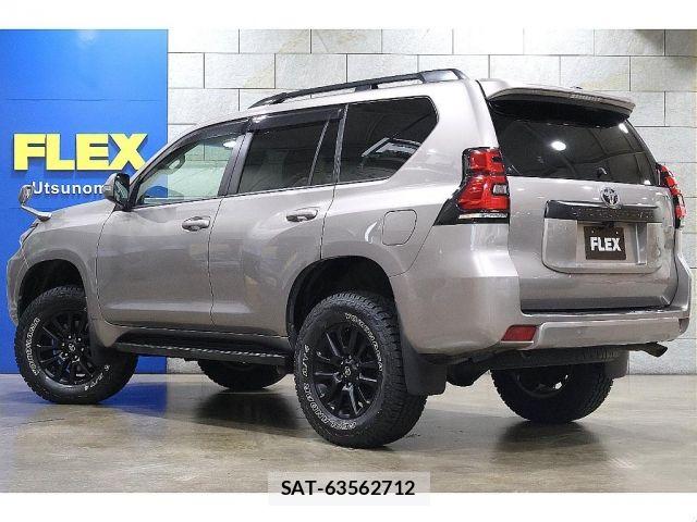Toyota LAND CRUISER PRADO 2018-01 7979671-14