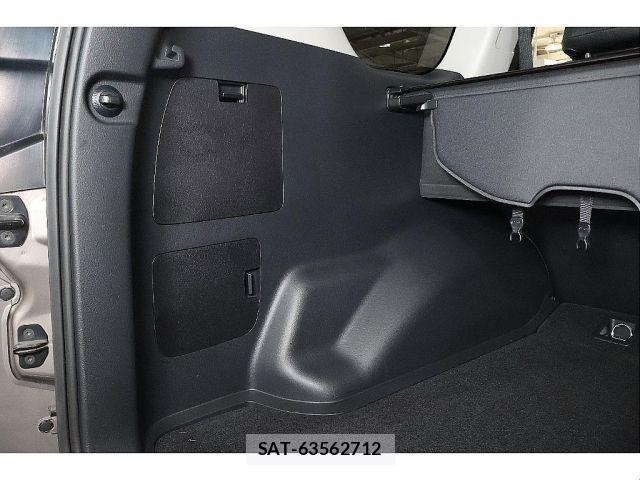 Toyota LAND CRUISER PRADO 2018-01 7979671-7