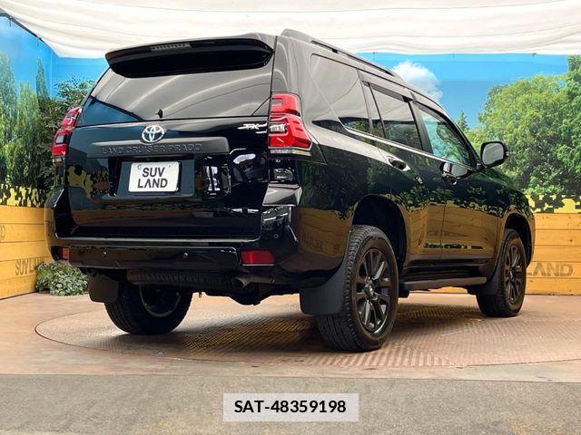 Toyota LAND CRUISER PRADO 2024-02 7979669-16