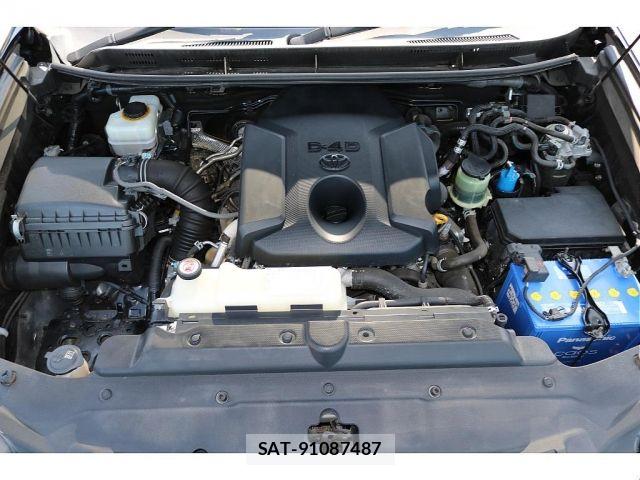 Toyota LAND CRUISER PRADO 2016-01 7979683-18