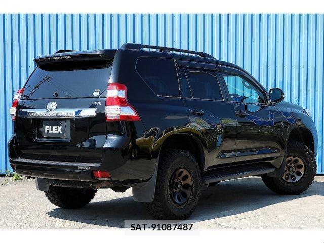 Toyota LAND CRUISER PRADO 2016-01 7979683-2