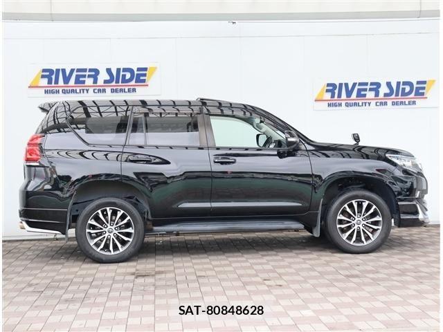 Toyota LAND CRUISER PRADO 2019-08 8036258-3