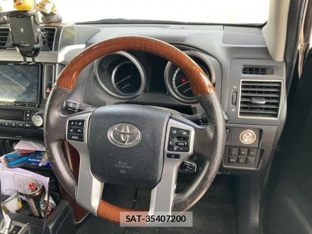 Toyota LAND CRUISER PRADO 2015-08 8036292-12