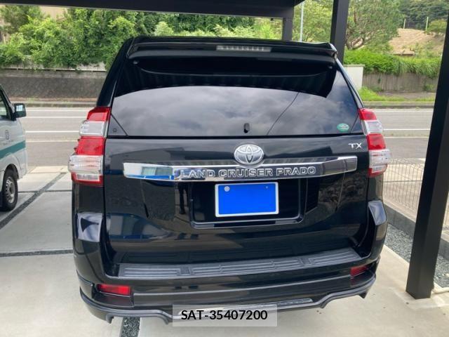 Toyota LAND CRUISER PRADO 2015-08 8036292-3