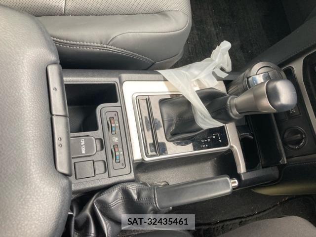 Toyota LAND CRUISER PRADO 2022-11 8036265-16
