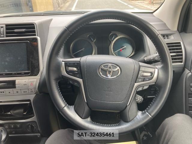 Toyota LAND CRUISER PRADO 2022-11 8036265-17
